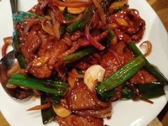 -TRIPLE 8 China Bar & Grill