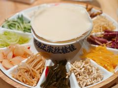 丝娃娃-怪噜范·老贵阳街头名小吃(汇金星力城店)