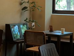 -HOLIDAY休日(后田垟巷店)