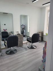 -LILI·HAIR SALON理理造型