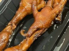 连骨头都不剩的鸡爪-佬肥猫(周浦万达店)
