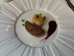 香煎鹅肝黑松露带子-皇朝会.经典传统粤菜(外滩店)