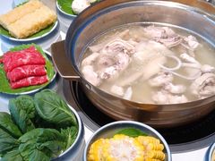 -烹然四季椰子鸡火锅(姚家园万象汇店)