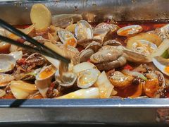 -休记光头香辣蟹干锅店(衣冠庙店)