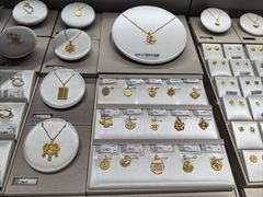 -百联临沂购物中心(临沂路店)