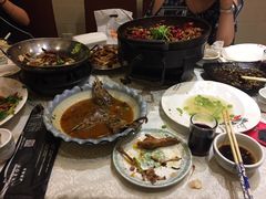 -鲁小三·大骨自助(金山总店)