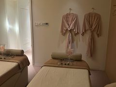 -左右Massage/Spa(长寿路店)