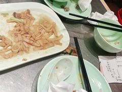 -潮界(LU·ONE凯德晶萃广场店)