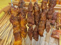 -许哥东北烧烤·铁丳烤串·宫后夹肉(繁花中心店)