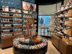 -Laderach 莱德拉(上海环贸iapm店)