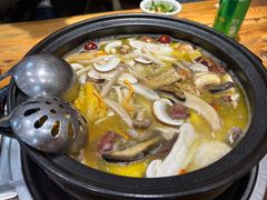 -菌之家·专业纯野生菌火锅·特色炒菌