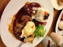 汉堡牛排-Cafe Alice咖啡爱丽丝(奥城店)
