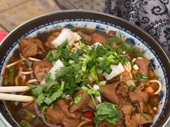 -牛师傅牛肉面(尚隆路店)