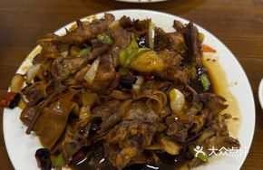 Stir-fried Chicken Wings with Tofu Skin
