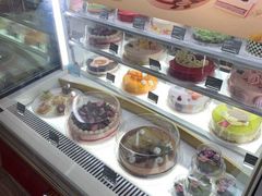面包甜点陈列柜-哈根达斯(宁波和义店)