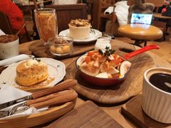 -懒鱼时光馆(沙坪坝店)