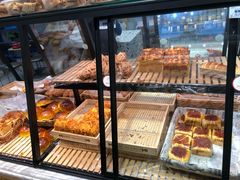 面包甜点陈列柜-乐兹薇尔高端烘焙店(海宁西田城店)