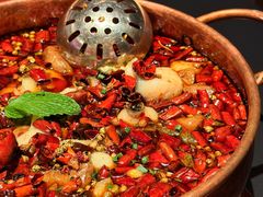 老重庆豆花肥肠鱼-纯阳•六两酒馆