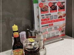 -香港新发烧腊茶餐厅(水围店)