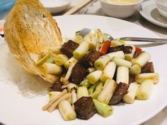 -香港百合居(LCM置汇旭辉广场店)