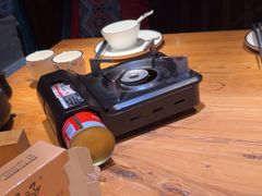 -帅巴人舅母子腊蹄民俗村