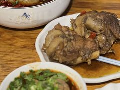 -李双猪·小龙虾·烧烤·羊肉煲(乐山店)