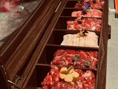-左庭右院鲜牛肉火锅黑金店(陆家嘴中心店)