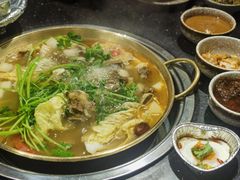 -顶顶汤火牛排火锅·经典铜锅涮肉