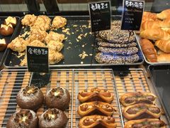 -Dough&Joe团憩(瑞虹天地月亮湾店)