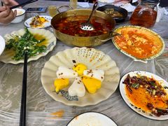 -余家庄肥肠鱼地方汤锅(银杏大道店)