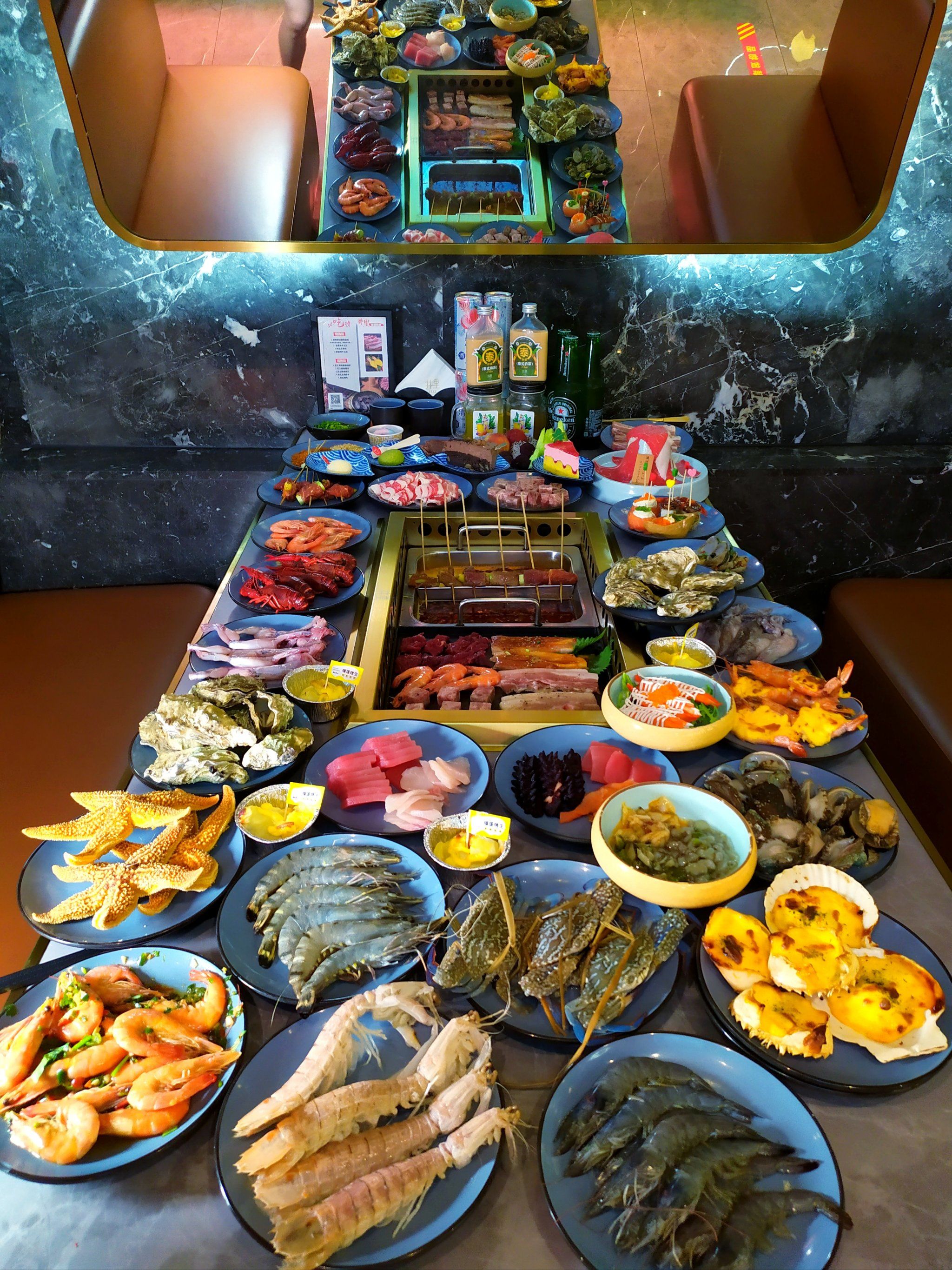 好丰盛的一桌!#自助餐 就是摆一桌看着就