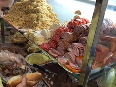 -Bánh Mì Huynh Hoa