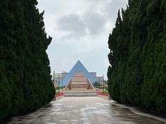 -上海市龙华烈士陵园