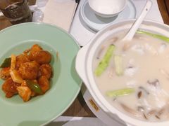 浓汤桂鱼配脆米-港丽餐厅(杭大店)