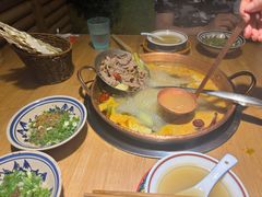 -洱火云南酸菜牛肉火锅(石景山当代商城店)