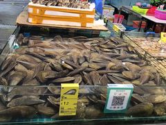 -三亚火车头万人海鲜广场