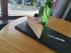 茉莉千层蛋糕-ZING COFFEE 镜咖啡