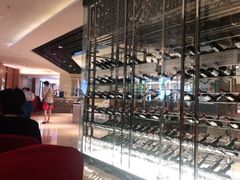 -三亚湾海居铂尔曼度假酒店