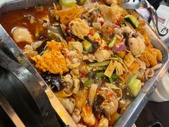 -后街佬·炭火鲜鱼杂(南城店)