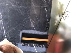 -WOLFGANG PUCK KITCHEN & BAR(迪士尼小镇店)