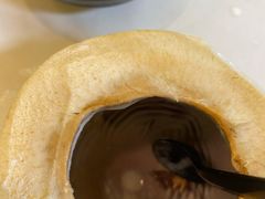 -志龙皇冠吃货椰子铺