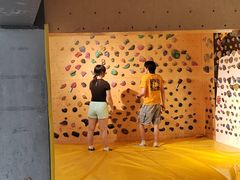 -问山MountQuest攀岩馆