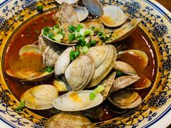 -爆炸头阿姨小四川正宗川味小吃(无任何分店)