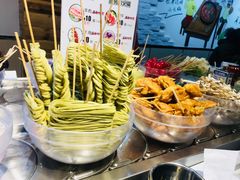 -百品聚旋转火锅(万德庄店)