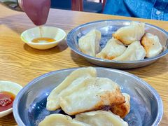 -黄阿姨锅贴大王(万航渡路店)