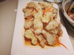 -老码头黑皮肘子锅包肉(赣水路店)