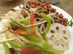 -一间楼牛羊肉泡馍馆(东一路店)