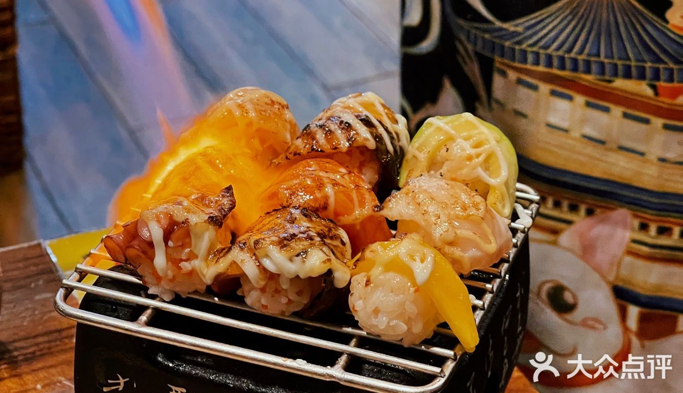 这简直是日漫中复刻出来的日料店🍣