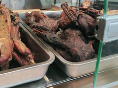 这个手撕鸭看有点黑但是粘着他家的辣椒面吃着是真的香-小裕家手撕烤兔(水碾河店)