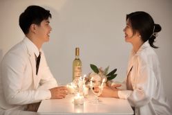 -雪中彩影婚纱摄影·微光艺术中心